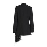 Blazer long asymétrique à manches à panneaux et revers en pointe, simple boutonnage